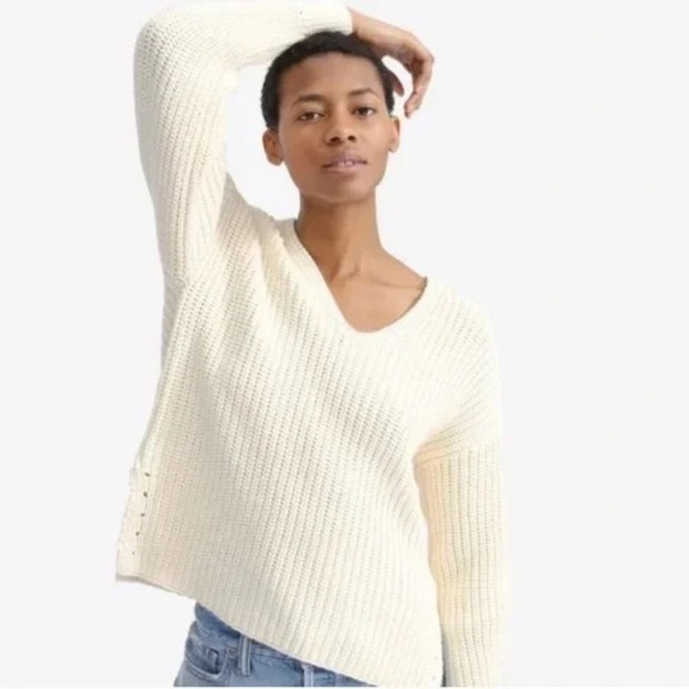 Everlane Texture Cotton V-Neck Sweater - Bone - S